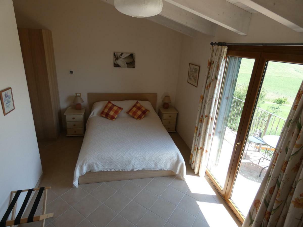 Il Frutteto Bed And Breakfast Ripattone Экстерьер фото